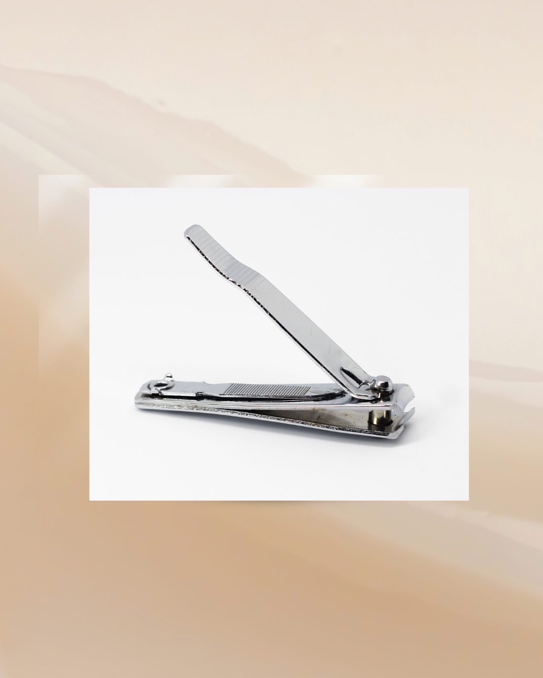 Extended handle nail trimmers